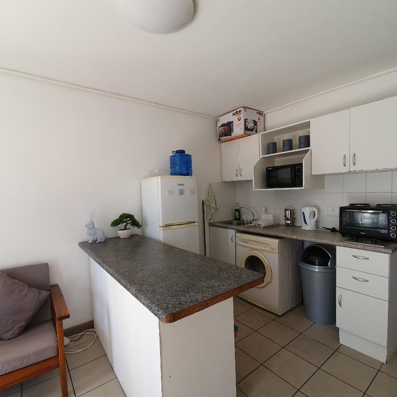 To Let 2 Bedroom Property for Rent in Grahamstown Central Eastern Cape